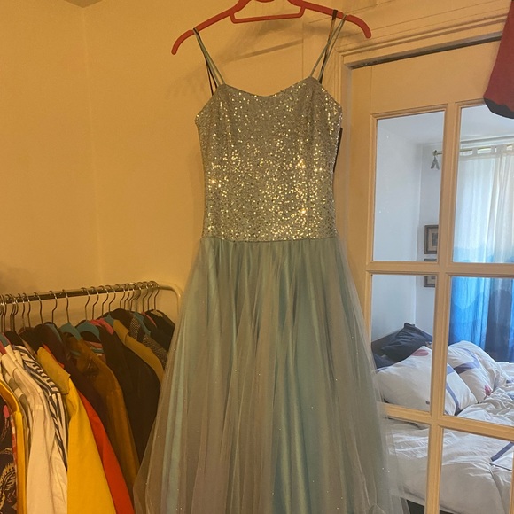 Vintage blue Cinderella prom dress sequins - Picture 3 of 8